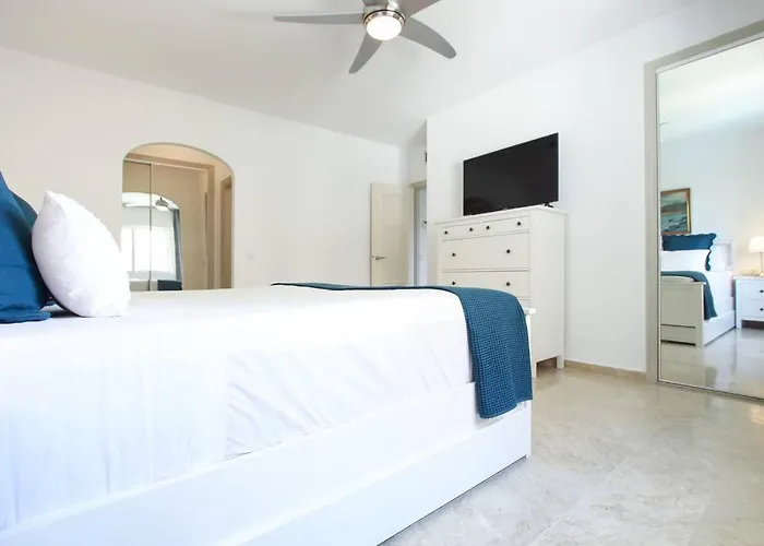 Marina Bay By Asola Apartman