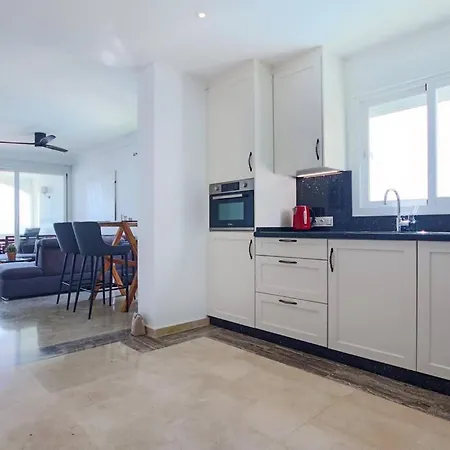 Marina Bay By Asola 에스테포나