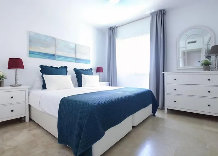 Marina Bay By Asola Apartment